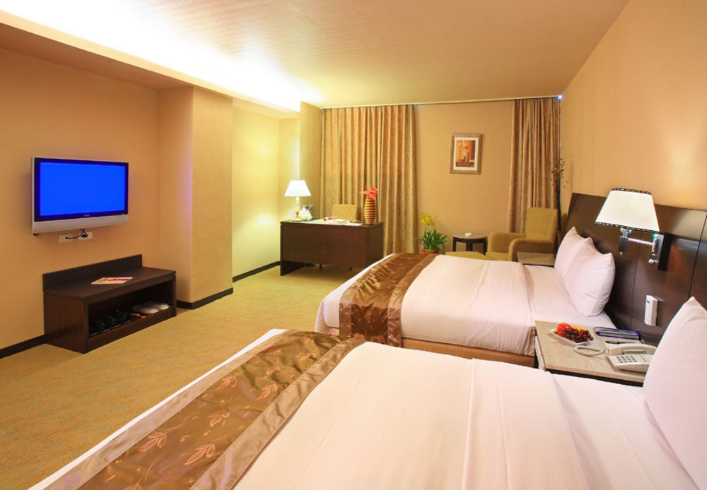 Ho Fong Business Stay Fengyuan Exterior photo